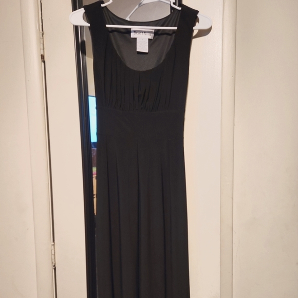 Petite Robe Noire Moulante Sans Manches - Sequins Doublés - Taille 4 Ou 6 - Sans Marque